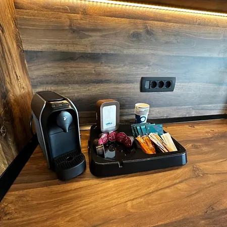 Macris Bliss アパート ナボダリ