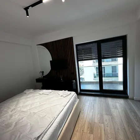 Macris Bliss Năvodari